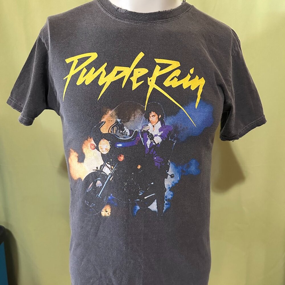 Prince Purple Rain Distressed Men's Black Gray T Shirt Size XS Cotton